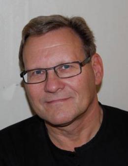 Dr Andreas Hansen